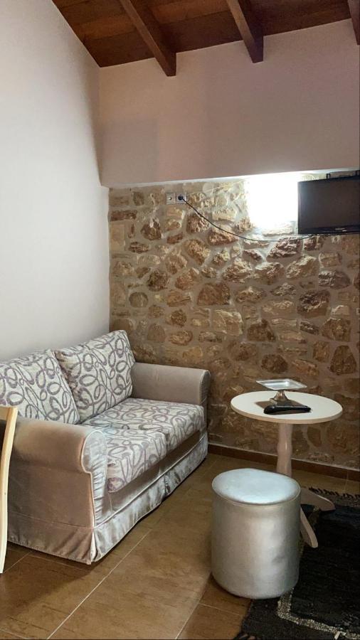 Ξενώνας Παραμυθένιο Μέση Συνοικία Τρικάλων Εξωτερικό φωτογραφία